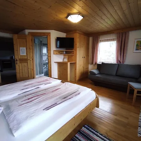 Haus Bergland Daire Kartitsch