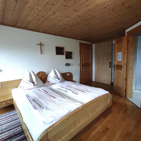 Haus Bergland شقة