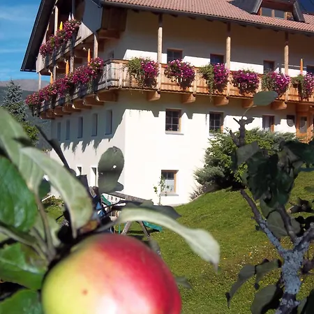 Haus Bergland Апартаменты Картитш